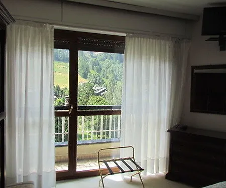 Urri Aprica