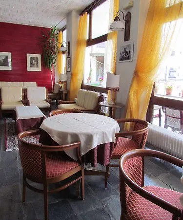 Urri Hotel 3*