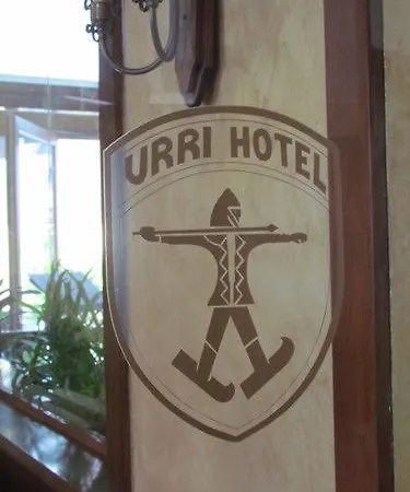 Urri 3* アプリーカ